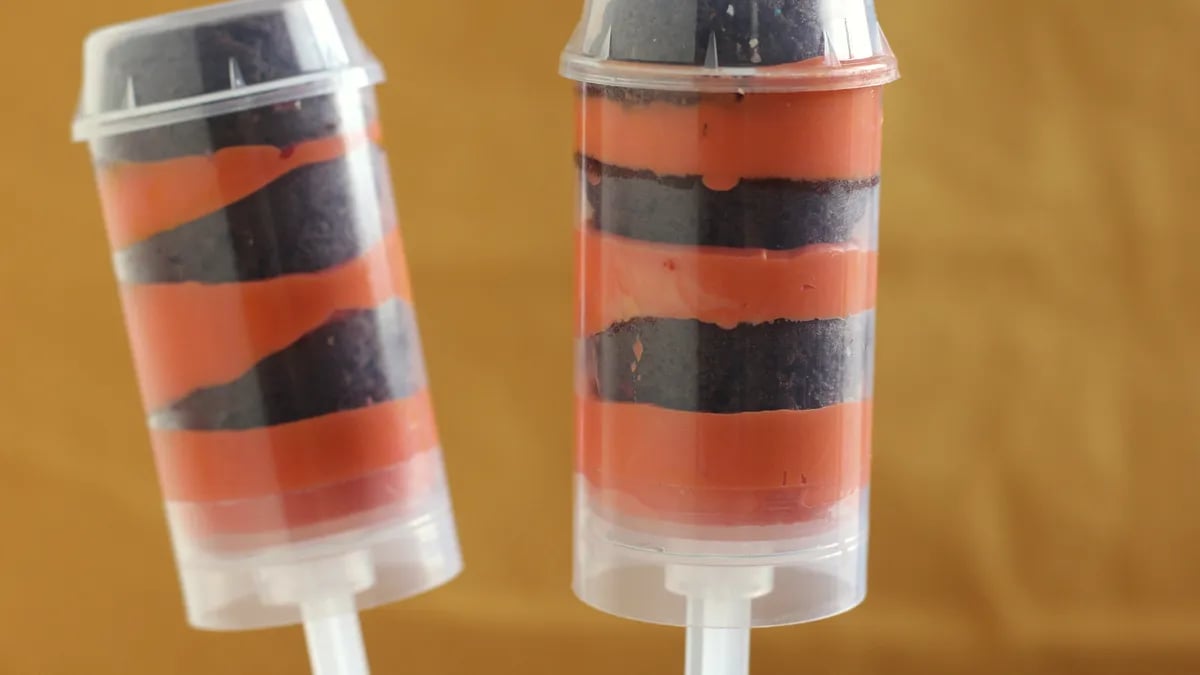 Halloween Push-It-Up Brownie Pops