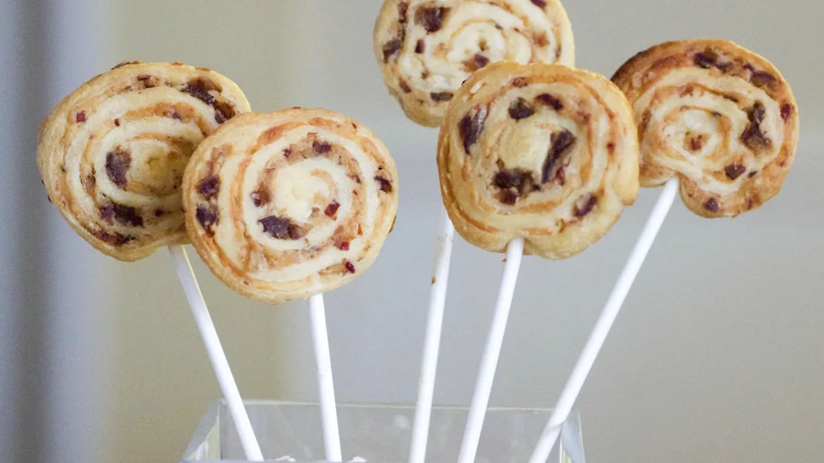 Bacon Date Pinwheel Pops