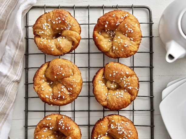 Cardamom Buns - Kardemummabullar