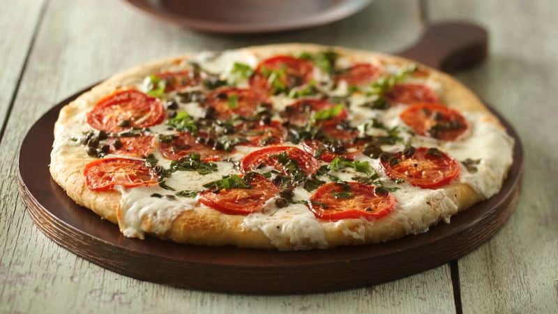 Skinny Fresh Mozzarella and Tomato Pizza