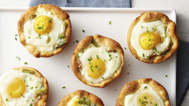 Creamy Chèvre and Asparagus Breakfast Cups