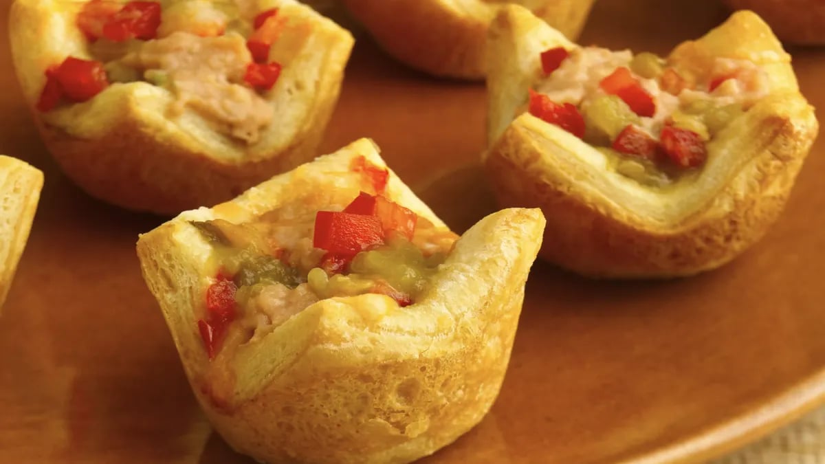 Crescent Nacho Mini Cups