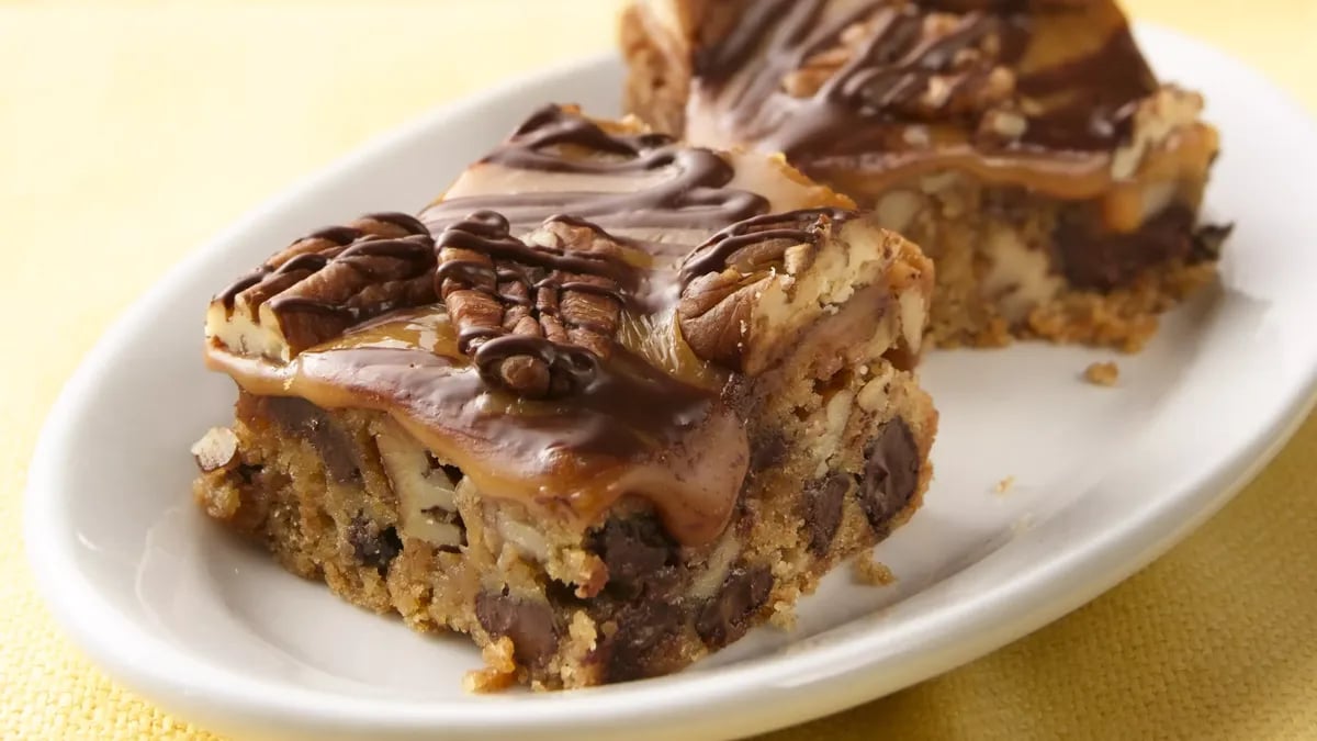 Ultimate Turtle Cookie Bars