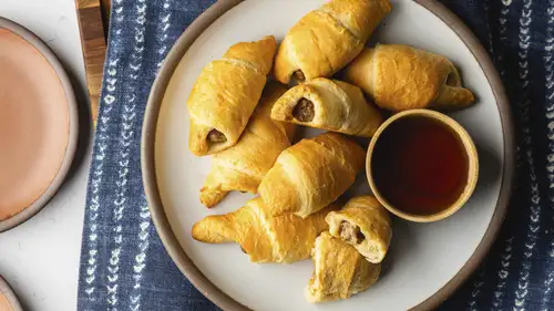  Breakfast Crescent Dogs