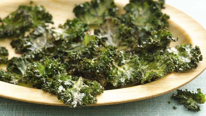 Gluten-Free Kale Chips with Nutritional Yeast