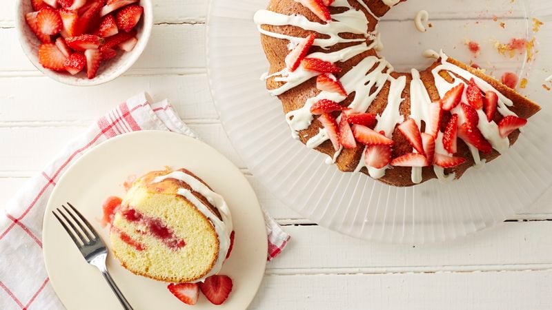 Hidden Heart Strawberry Bundt Cake Recipe by Tasty
