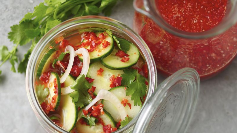 Fresh Sriracha Refrigerator Pickles