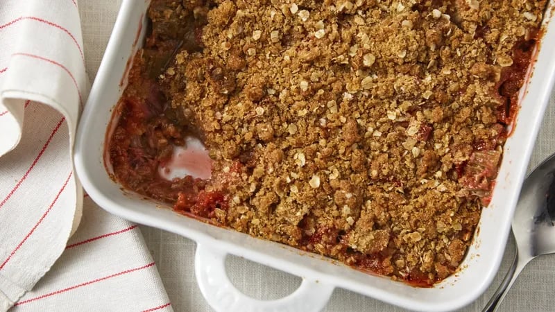 Rhubarb Crisp