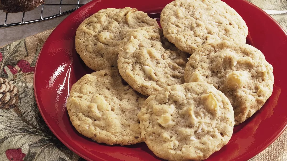 Chewy Coconut-Macadamia Nut Cookies