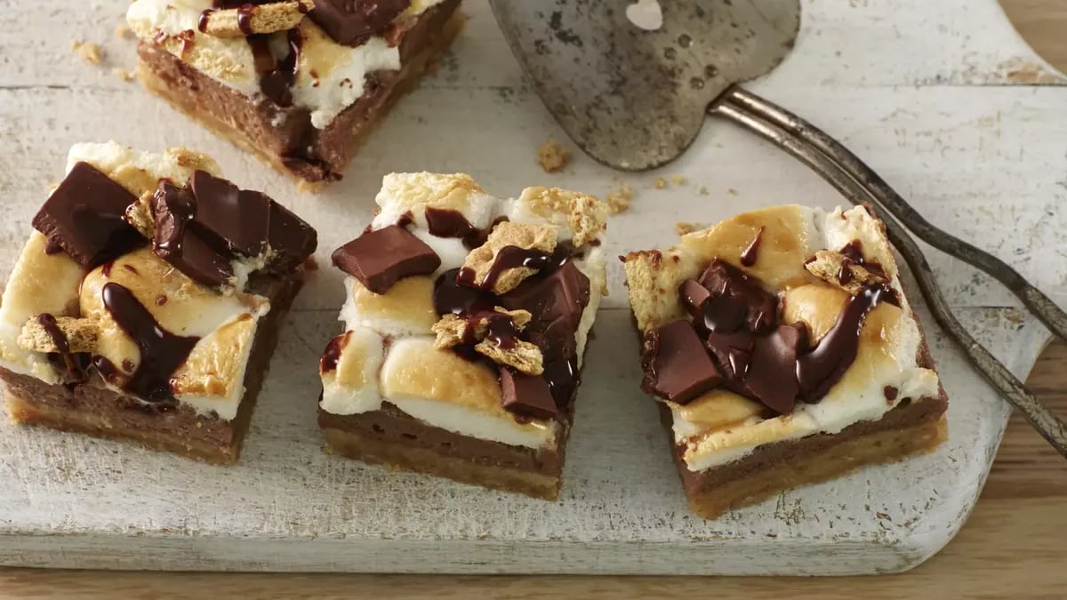 S’mores Cheesecake Bars