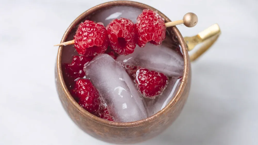 Raspberry Ginger Beer Smash