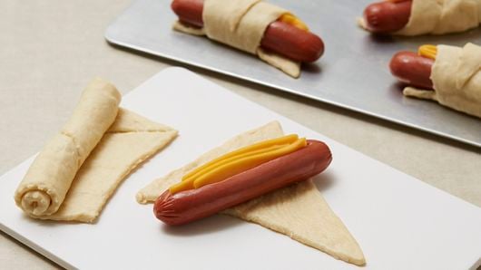 Pillsbury dough hot dogs hot sale