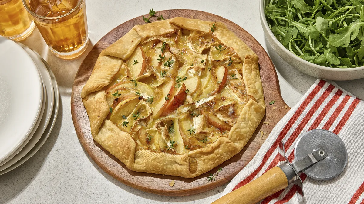 Caramelized Onion and Apple Galette