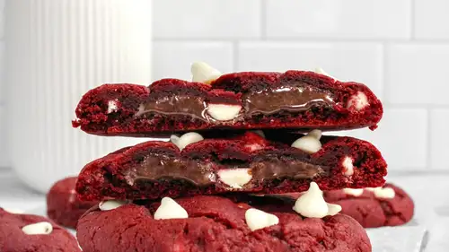 Red Velvet Cookies Stuffed with Chocolate Hazelnut Spread