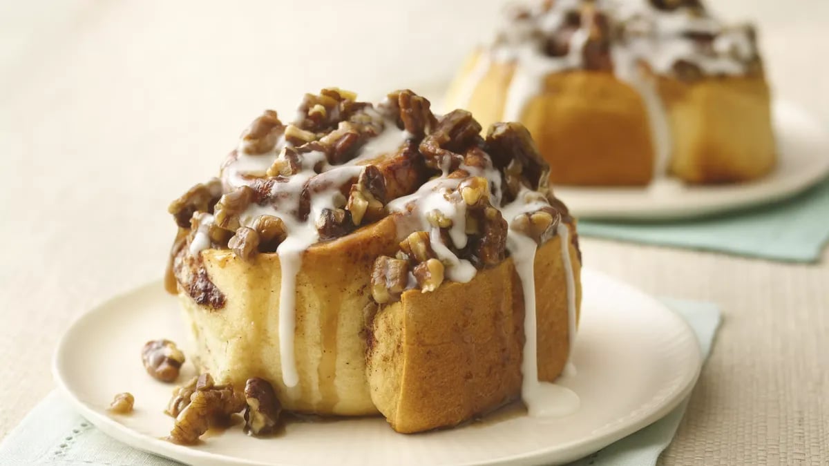 Caramel Pecan Buns