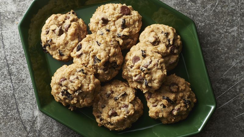 Vegan Chocolate Chip-Cherry-Oatmeal Cookies