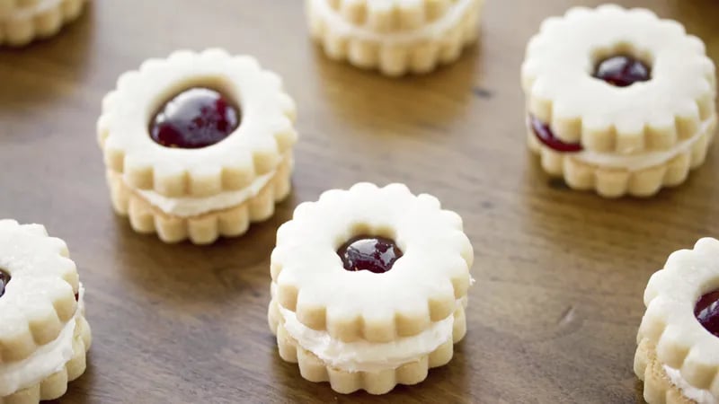 Raspberry Cream Shortbread Sandwich Cookies