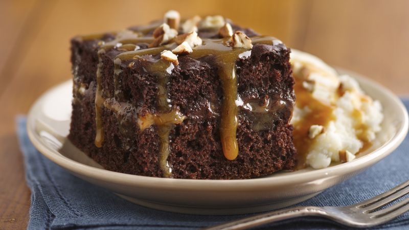 Chocolate Turtle Cake