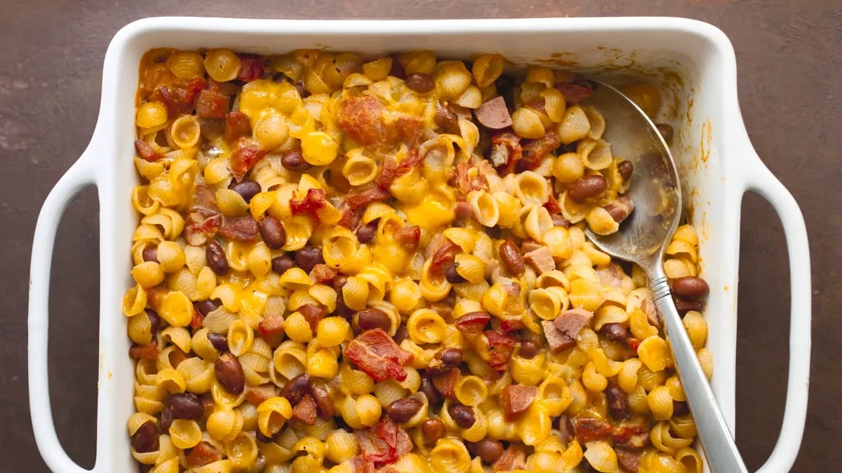 Chili Dog Mac and Cheese