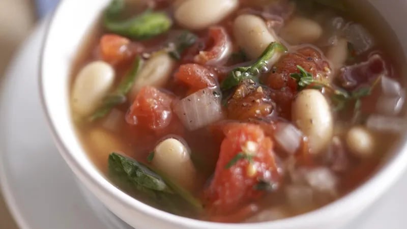 Skinny Tuscan White Bean Soup