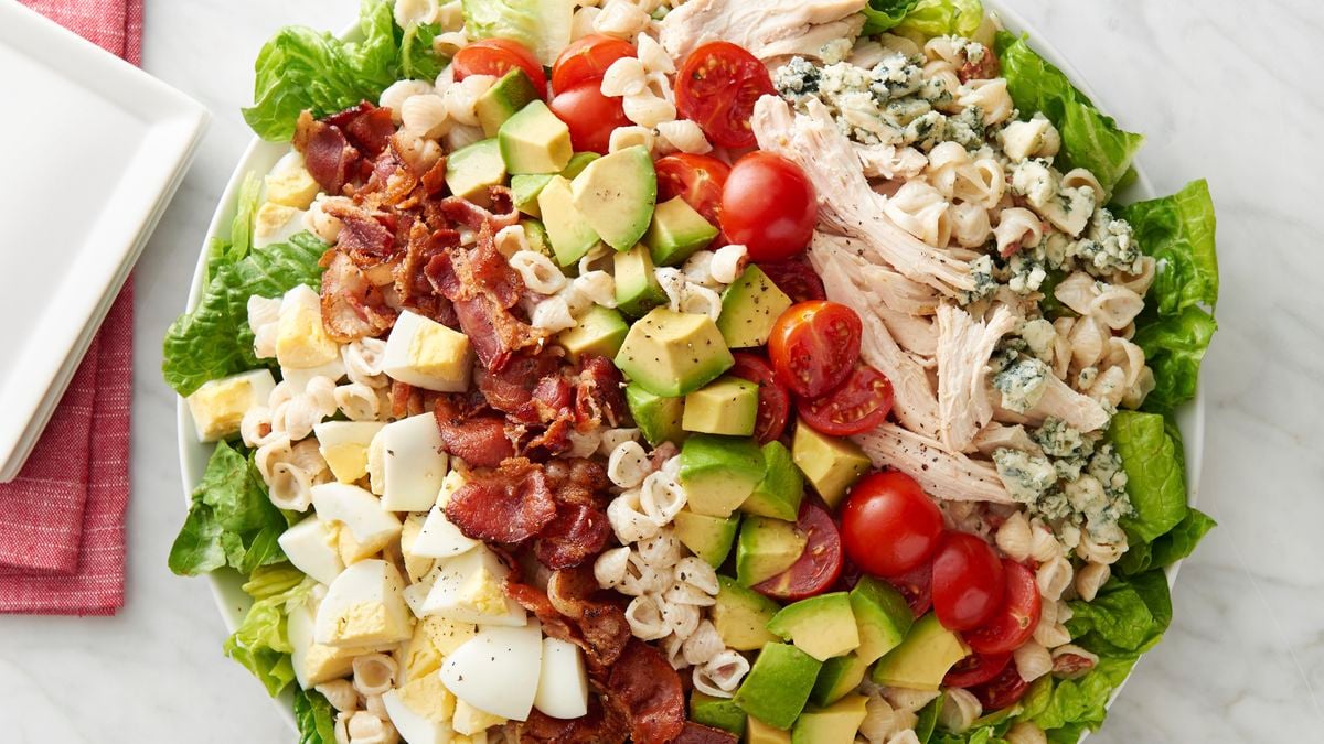 7 Salads with the Salad Cutting Bowl - Midwest Goodness