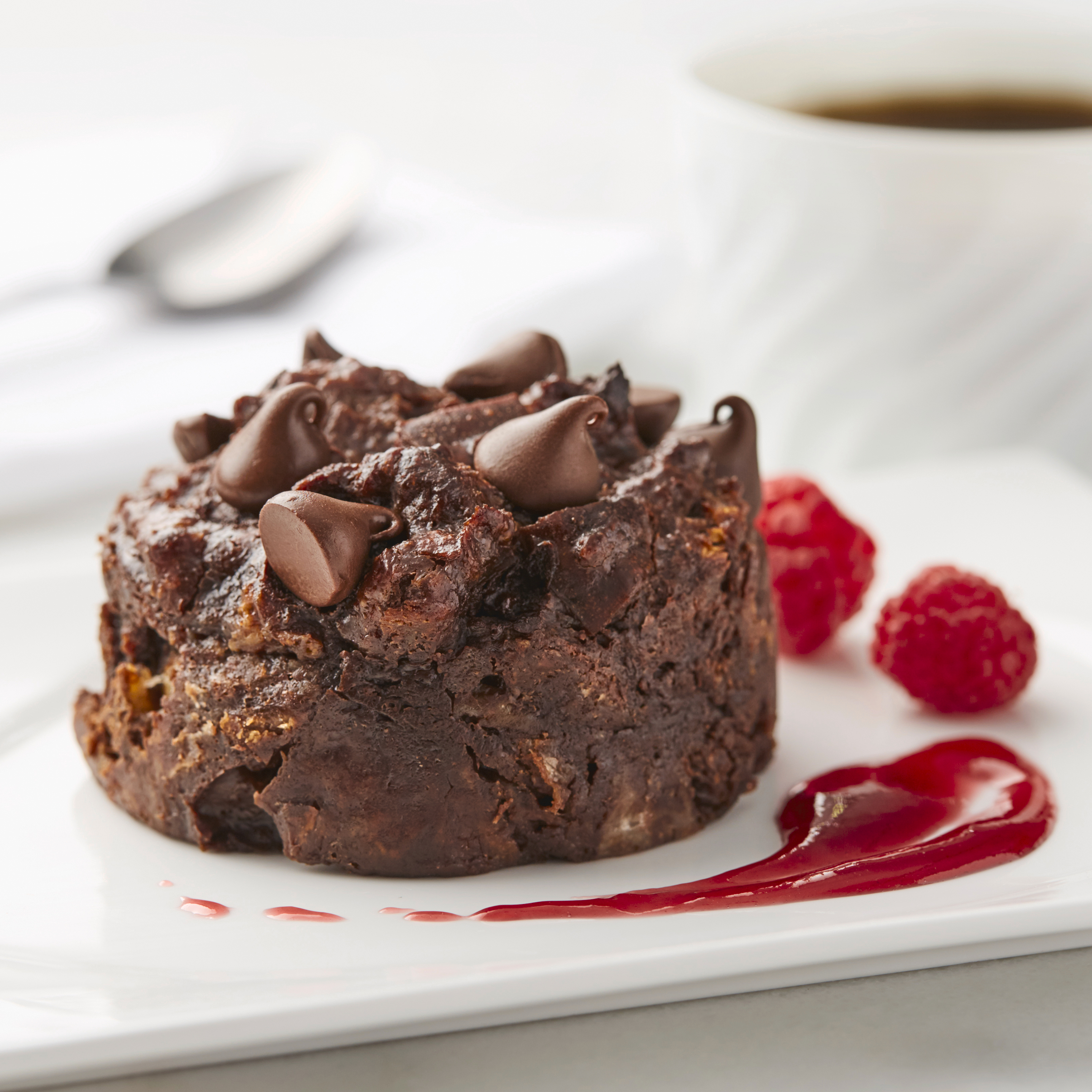 Pillsbury Frozen Lava Cake - General Mills Foodservice