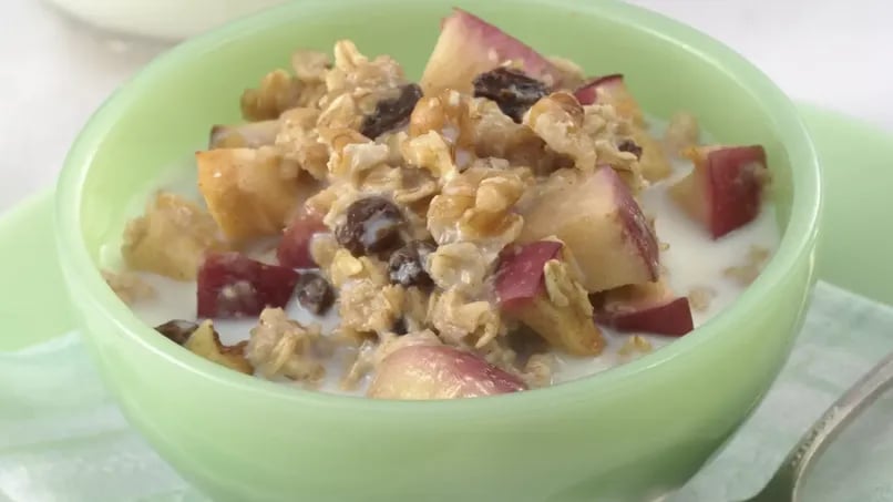 Baked Apple Oatmeal