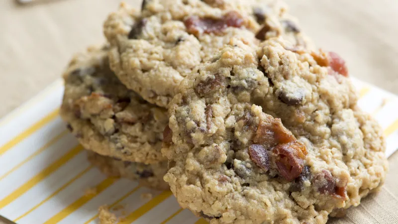 Bacon Pecan Cookies Recipe - BettyCrocker.com