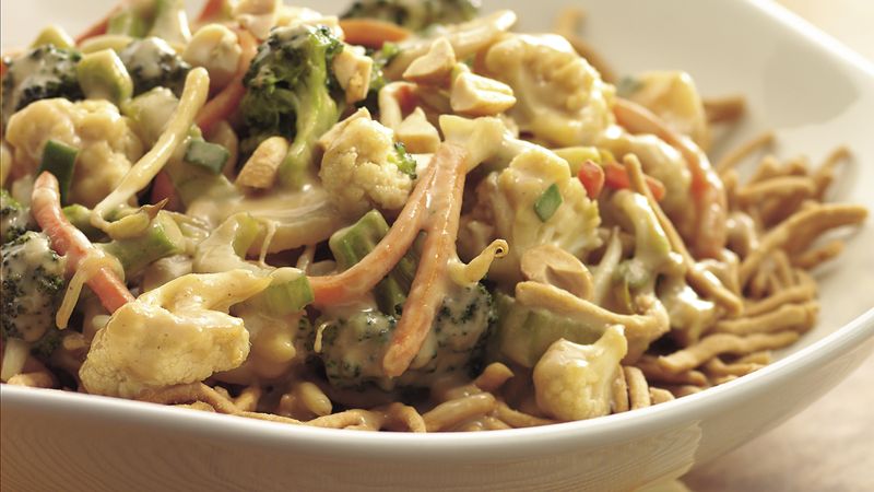 Vegetables in Peanut Sauce with Noodles