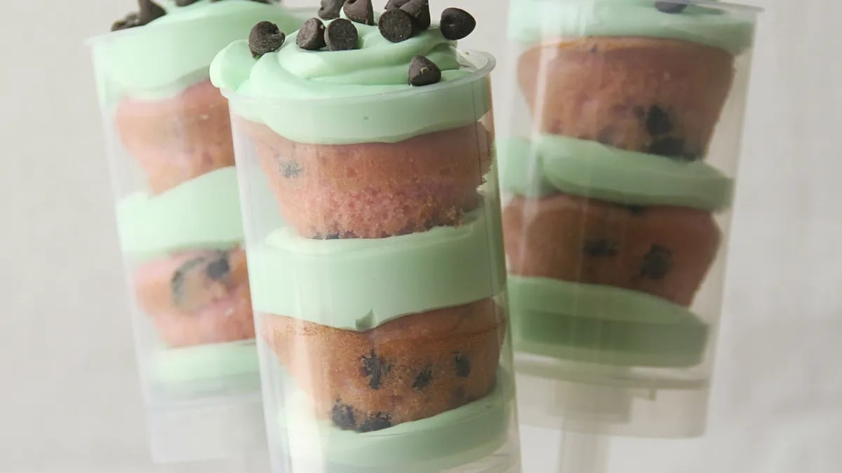 Watermelon Push-It-Up Cakes