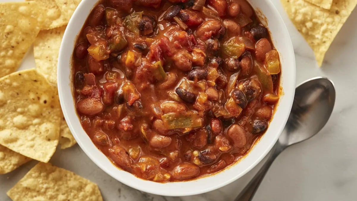 Slow-Cooker Vegetarian Chili Con Queso