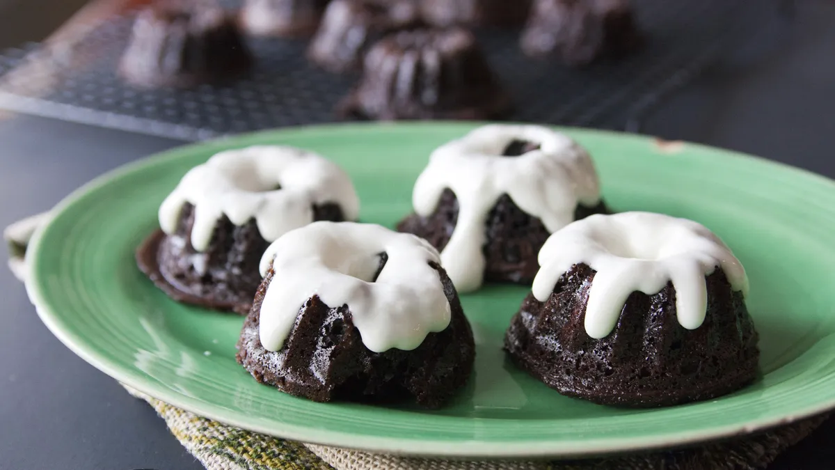 Chocolate-Stout Mini Bundt Cakes