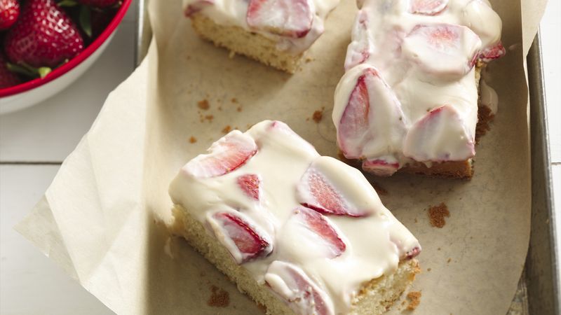 Strawberry-Sour Cream Cake