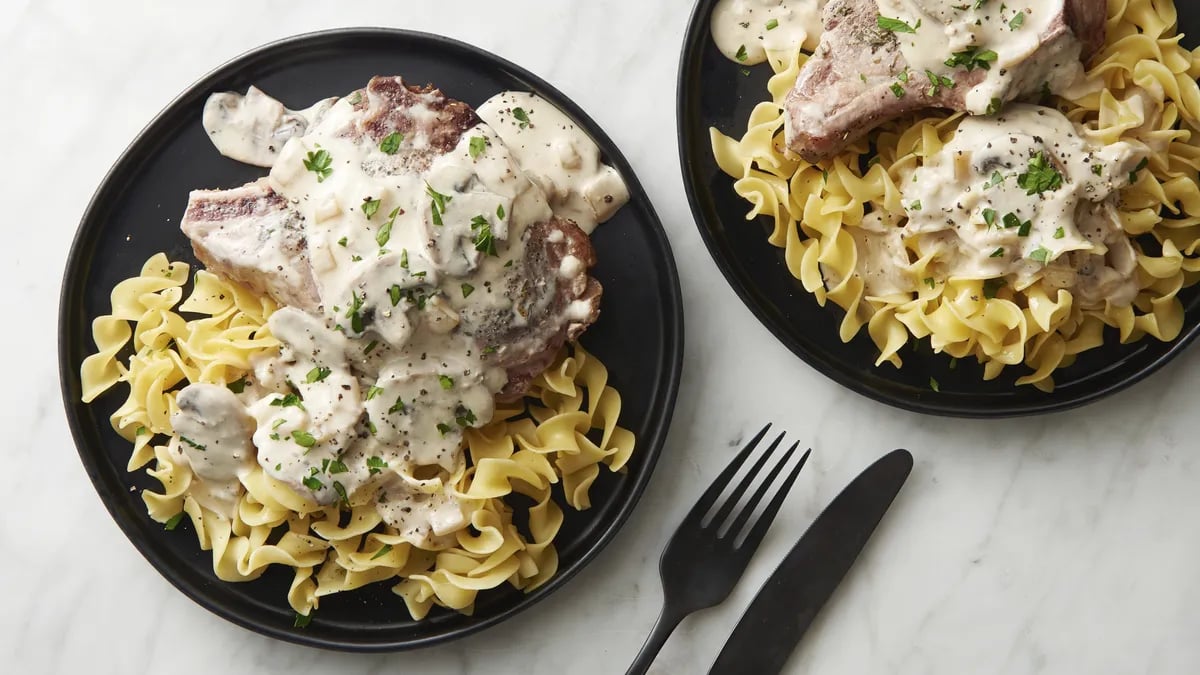 Slow-Cooker Pork Chop Stroganoff 