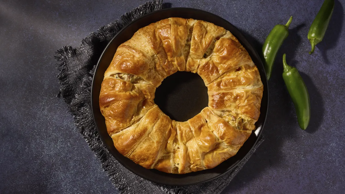 Chicken-Bacon Jalapeño Popper Crescent Ring