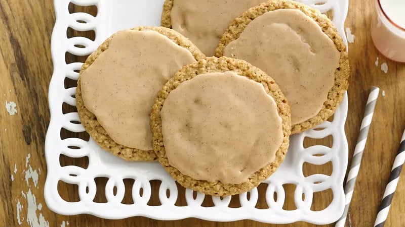 Easy Iced Oatmeal-Cardamom Cookies