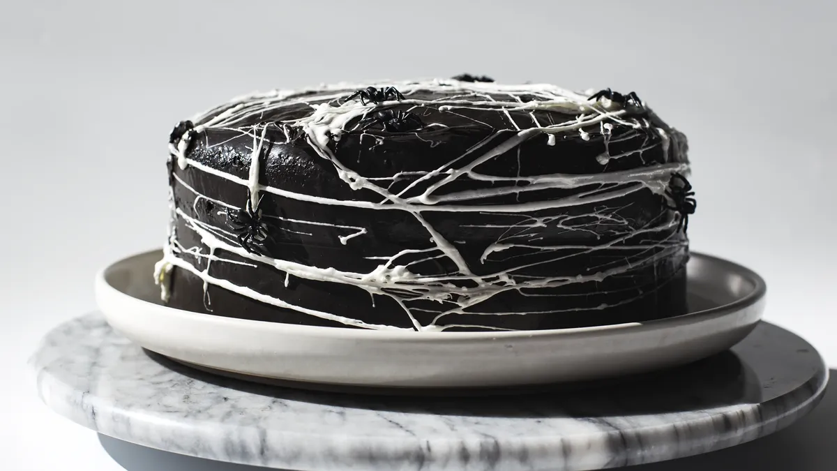 Spiderweb Cake