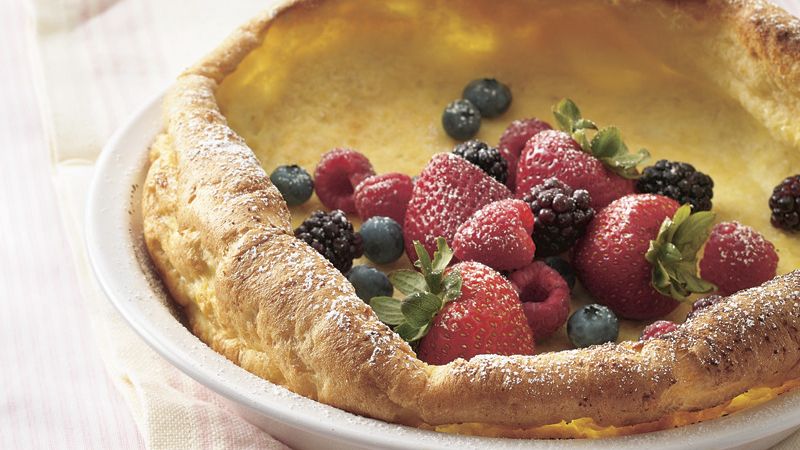 Dutch Baby Pancake with Berry Topping