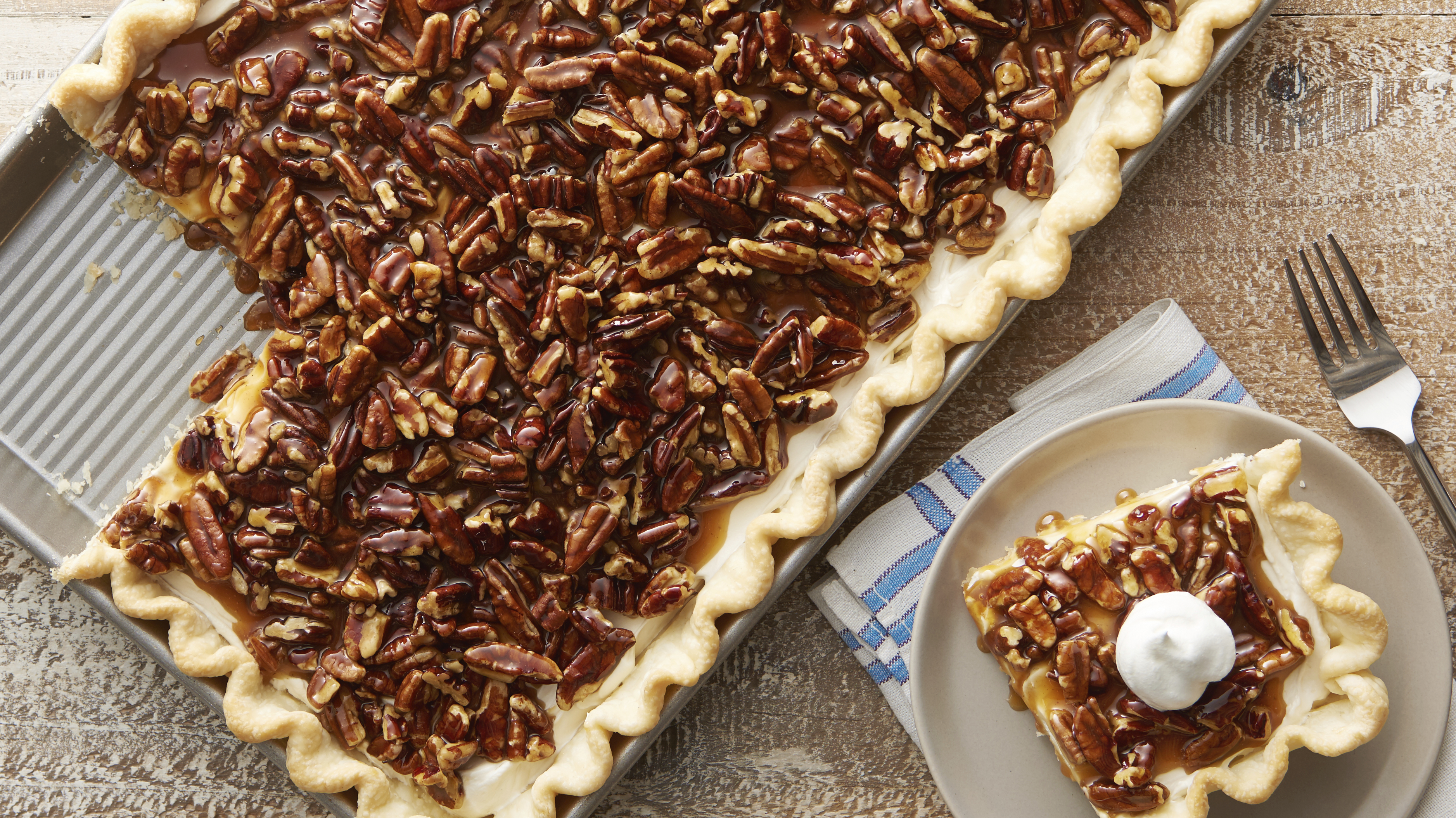 How To Make Caramel Pecan Cream Slab Pie Video - Pillsbury.com