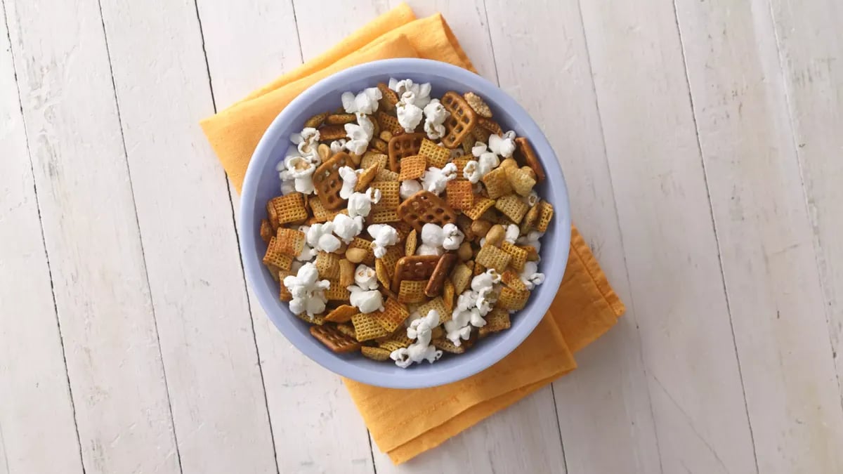 Honey-Sriracha Chex™ Mix