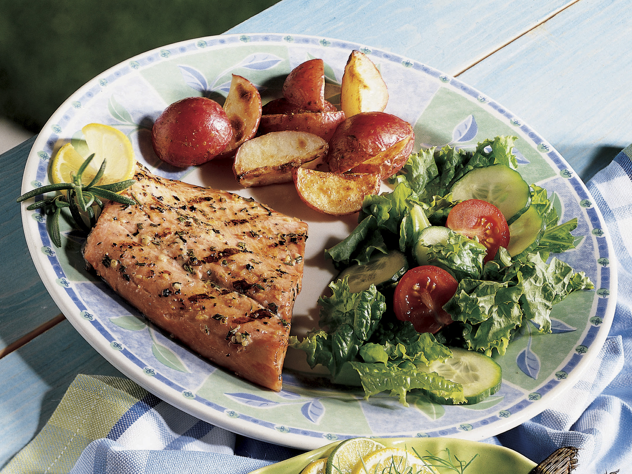 Lemon-Rosemary Salmon Recipe - Pillsbury.com