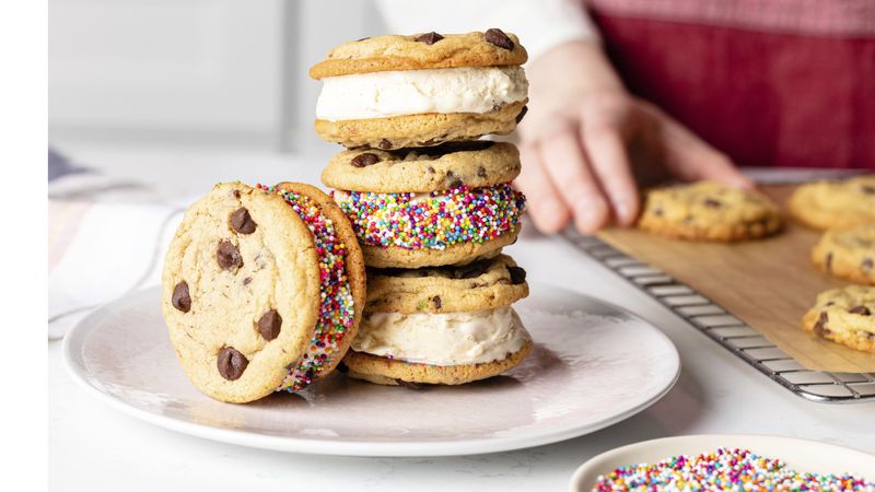 Cookie Ice Cream Sandwiches Recipe 