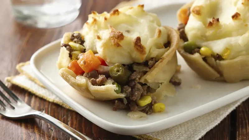 Mini Shepherd's Pies in Puff Pastry Shells