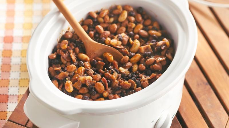 Crockpot Black Beans {with beer & bacon}