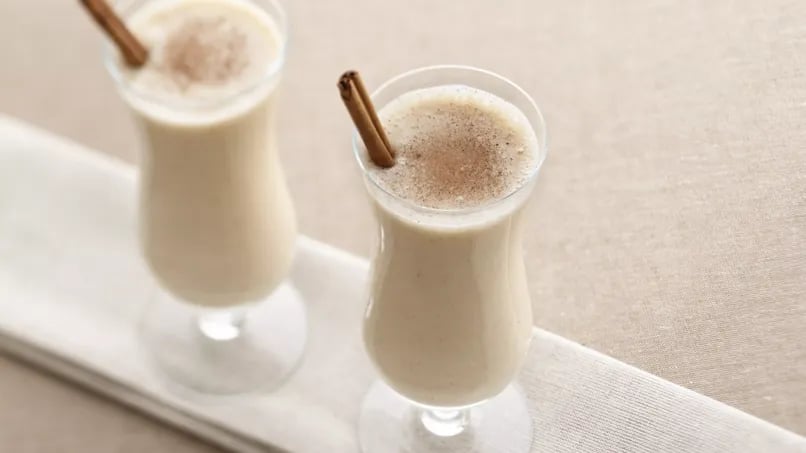 Spiced Caramel-Banana Smoothies