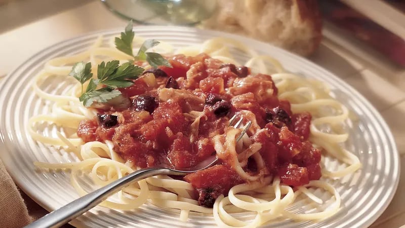 Mediterranean Tuna Linguine