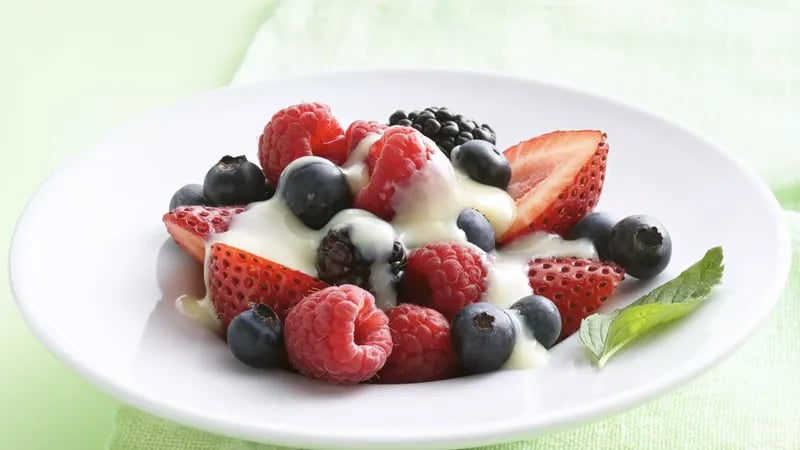 Mixed Berries with Vanilla Sauce