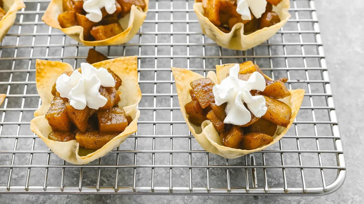 Apple Pie Mini Tarts