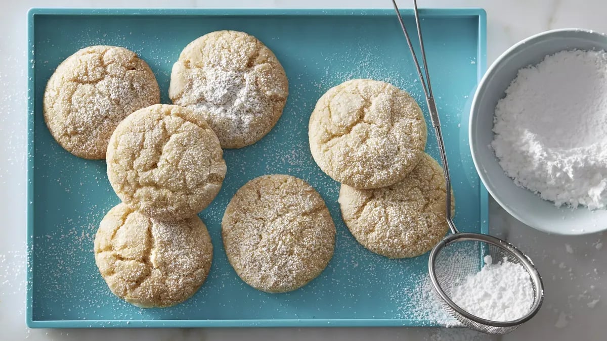 Vanilla Bean Sugar Cookie Crinkles