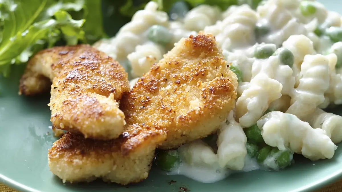 Crispy Parmesan Chicken with Creamy Cauliflower Pasta 